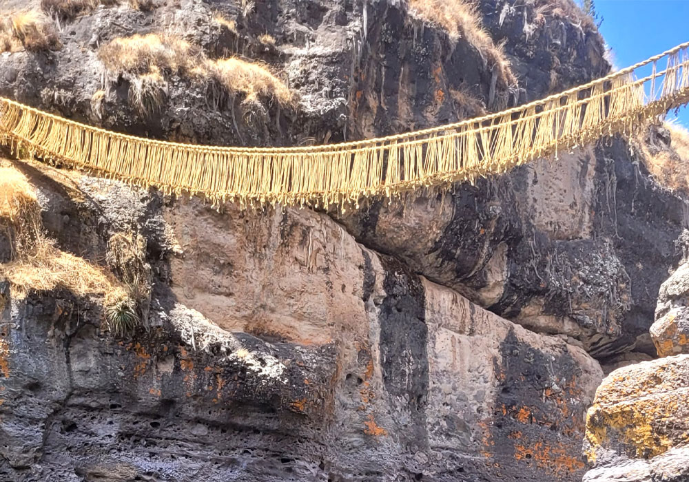 Inca Bridge Qeswachaka And The Turquoise Waters Of Muñapata