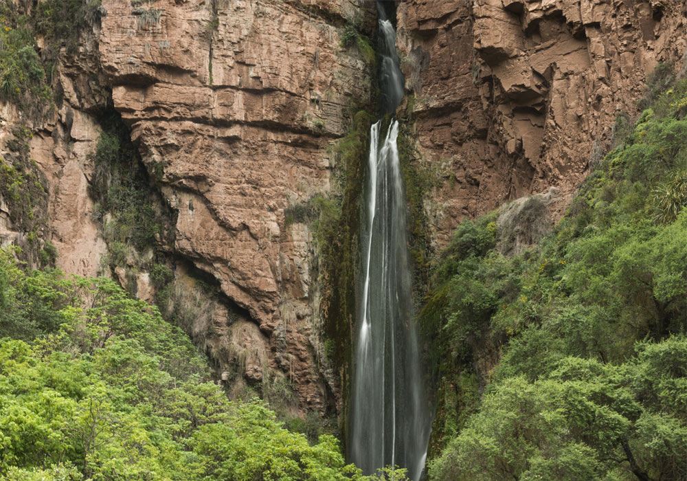 Catarata Perolniyoc y Ñaupa Iglesia